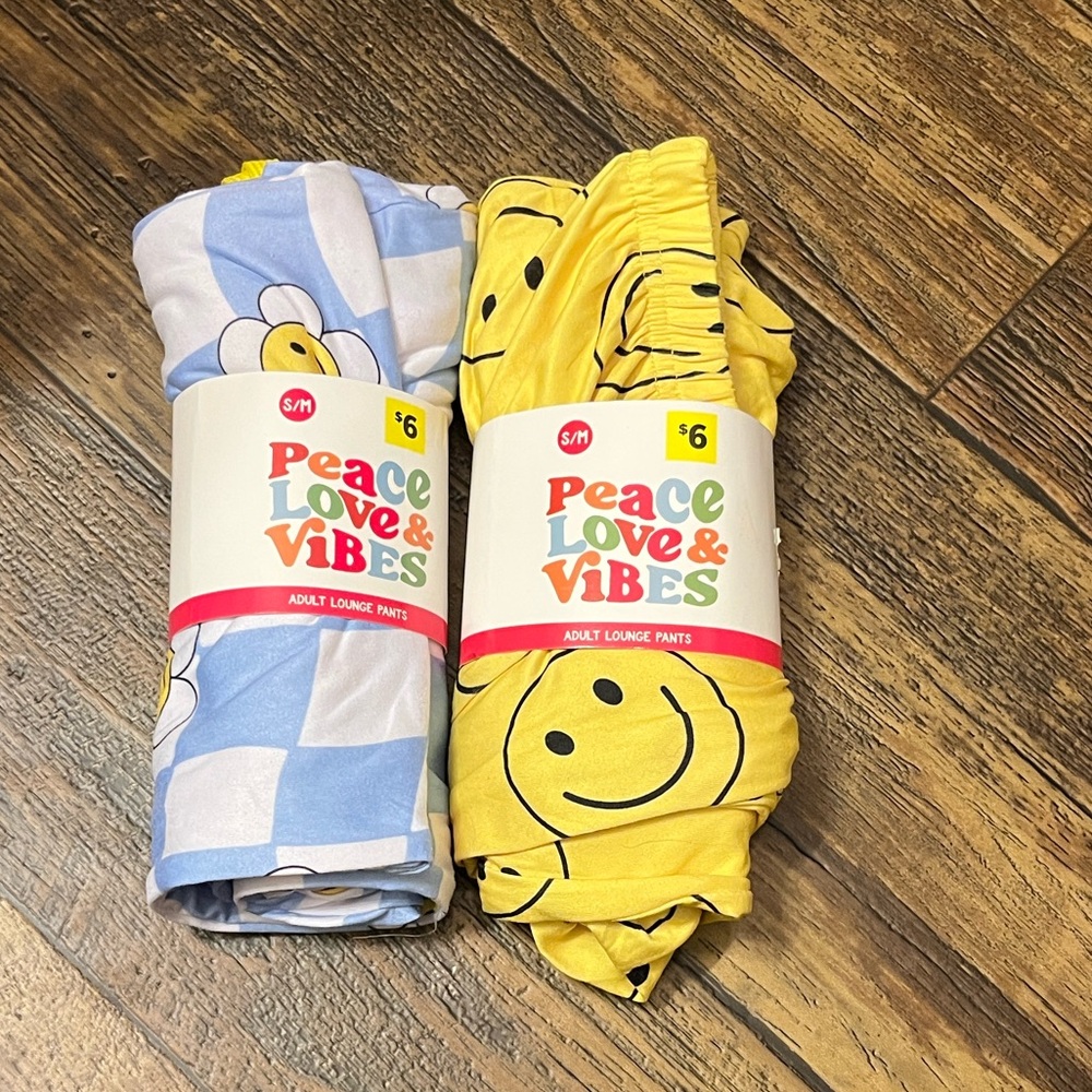 Peace love and vibes lounge pants s/m